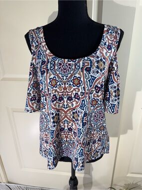 Veronica M Cold-Shoulder Top in a Floral  Print Small